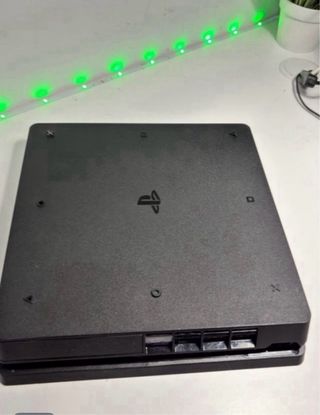 PS4 Slim Negra + 2 Mandos + FIFA 23+ 2 juegos