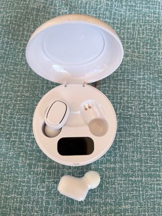 Auriculares inalámbricos blancos