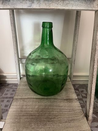 Damajuana de vidrio verde