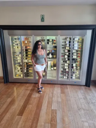 Masaje, uñas y micropimentacion