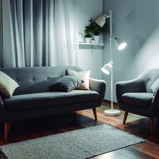 Lampadina LED luce fredda risparmio energetico