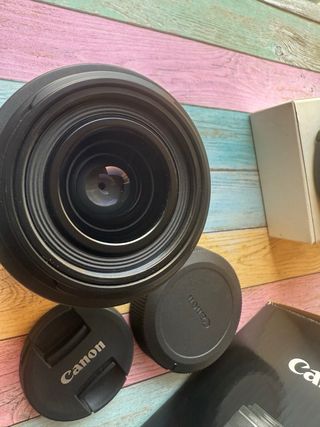 Canon RF 24mm f/1.8 Macro IS STM + parasol oficial
