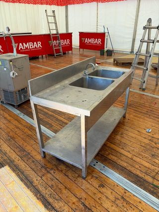 ALQUILER DE MATERIAL Y ORGANIZACIÓN DE EVENTOS