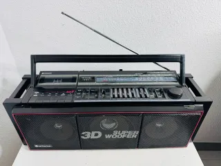 Radiograbador Hitachi 3D Super Woofer