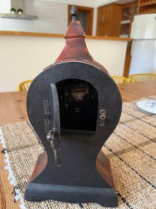 Orologio da tavolo in legno