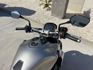 Honda CB1000R 2022 metalizada mate