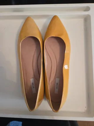 Zapatos planos Kiomi amarillos talla 39