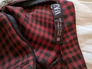 Vestido Zara cuadros rojo y negro