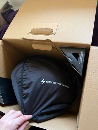 Casco Scorpion EXO-1400 Carbon + 2 viseras + caja