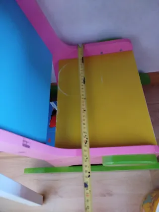 Silla infantil con cajón