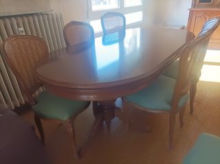 Mesa extensible madera maciza, en perfecto estado