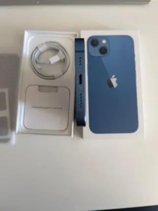 iPhone 13 128GB  | Buen estado + caja + accesorios