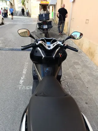 Kawasaki J300 Scooter Negro