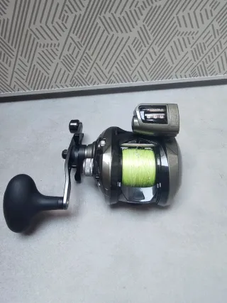 Carrete Okuma CV354-DLX LH (maneta izq.)