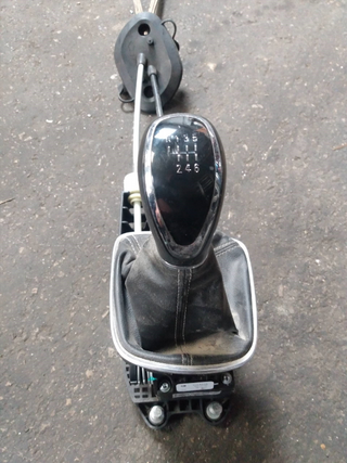 PALANCA CAMBIO OPEL ASTRA J LIM. (12.2009->) * |