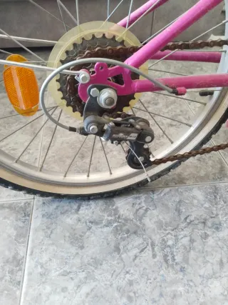 Bicicleta infantil rosa Btwin