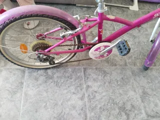 Bicicleta infantil rosa Btwin