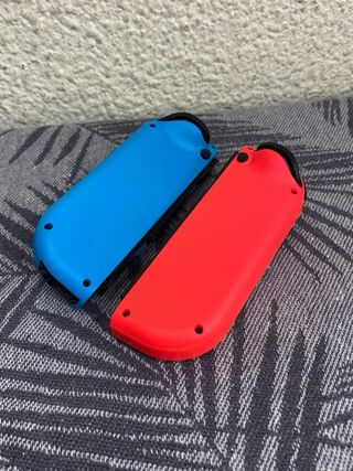 Joy-Cons