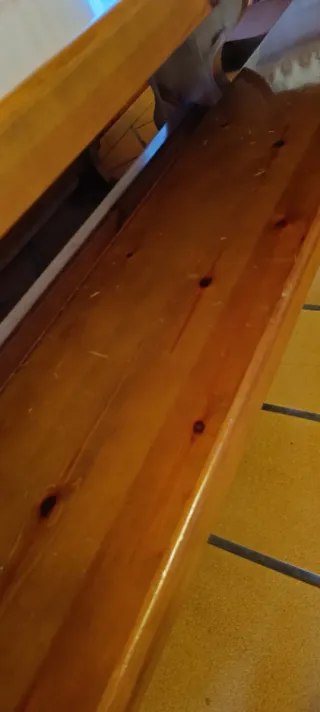 Mesa de madera para merendero