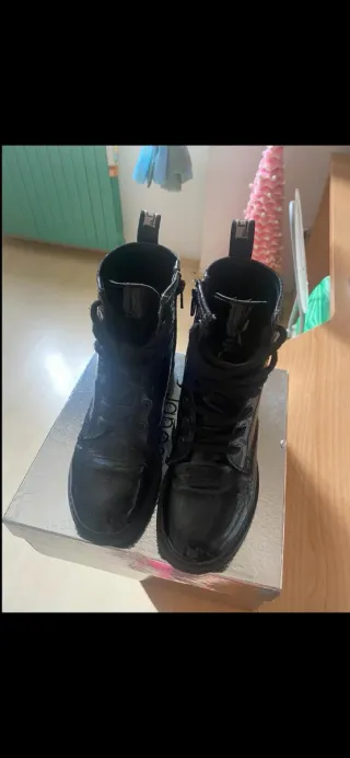 Stivaletti Cult n.35 neri lucidi