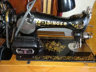 Macchina da cucire Singer vintage