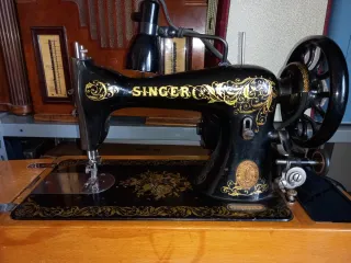 Macchina da cucire Singer vintage