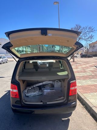 Volkswagen Touran 2.0tdi