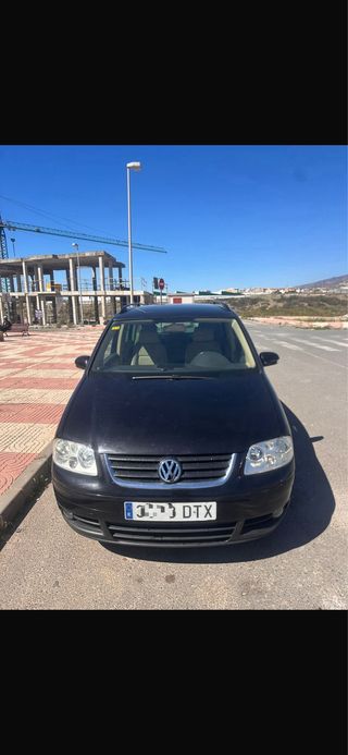 Volkswagen Touran 2.0tdi