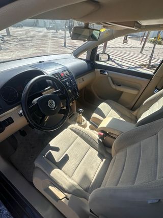 Volkswagen Touran 2.0tdi