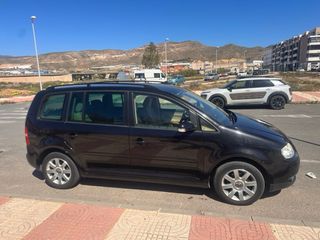 Volkswagen Touran 2.0tdi