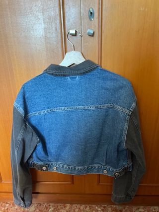 Chaqueta vaquera Pull&Bear azul y gris Talla S