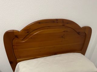 Cabezal de cama de madera