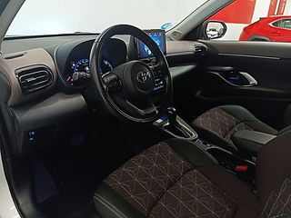 Toyota Yaris Cross Hybrid FWD Style