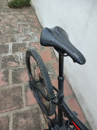 Bicicleta BH Atom 29 averiada