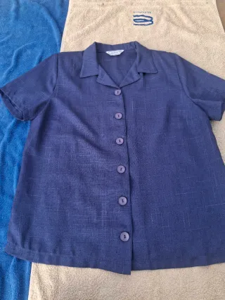 Traje mujer Talla 50. Medidas en descripción