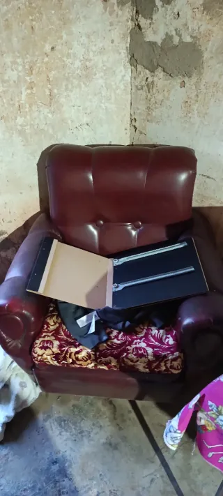 Sofá 3 plazas y 2 sillones de piel a juego