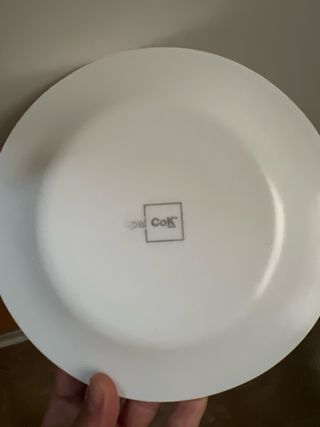 Vajilla de porcelana blanca
