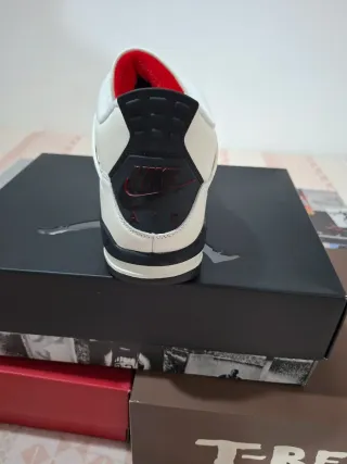 Air Jordan 4 Retro OG FC black