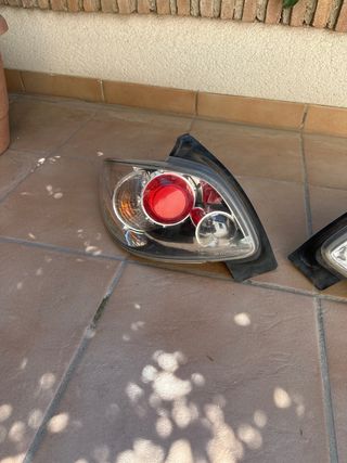 Pilotos Traseros Peugeot 206 (2 unidades)