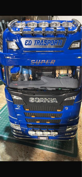 Trattore JDm 1/14 con radio FLY Sky