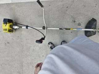 Desbrozadora de gasolina