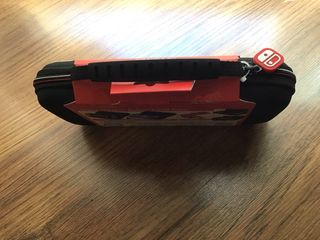 Funda Nintendo Switch Deluxe Travel Case