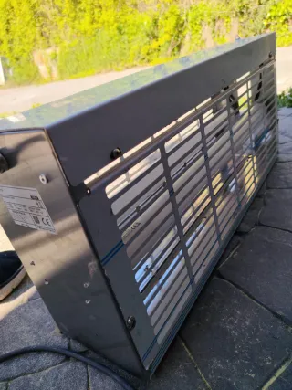 Mosquitera eléctrica