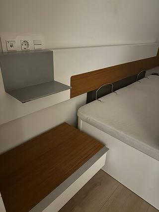 Cabecero, Mesitas Noche y Cómoda