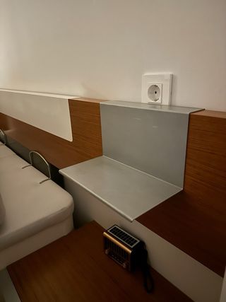 Cabecero, Mesitas Noche y Cómoda