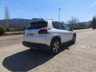 Peugeot 2008 Allure Aut. 50.100 km
