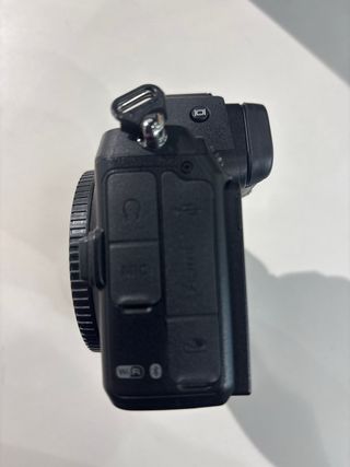 CAMARA NIKON Z5  SIN ESPEJO FULL FRAME 1710 DISP