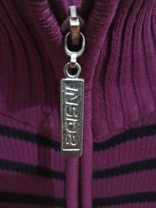 Chaqueta Inside Talla M Rayas Morado/Negro