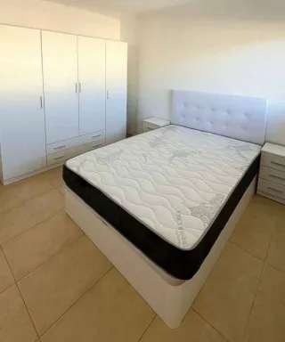 Canapés y colchones nuevos