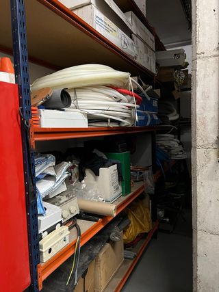 Alquilo local empresa electric fonta aire acon.